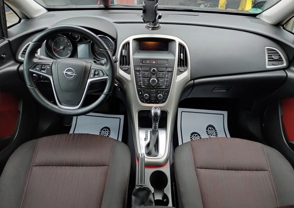 Opel Astra cena 25900 przebieg: 123000, rok produkcji 2012 z Bukowno małe 67